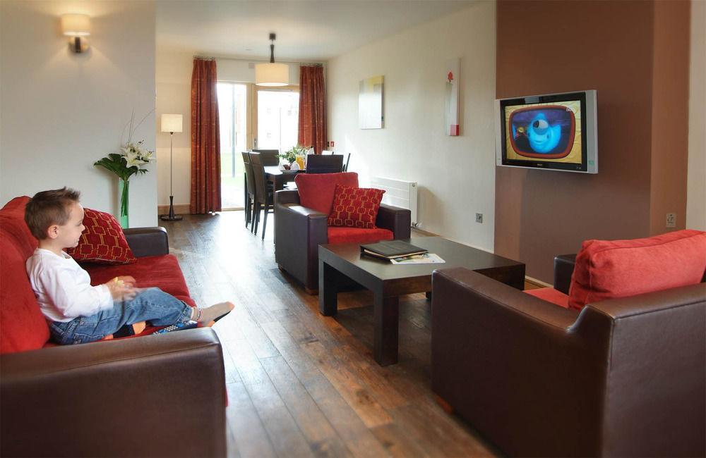 Hotel Johnstown House Enfield Exteriér fotografie
